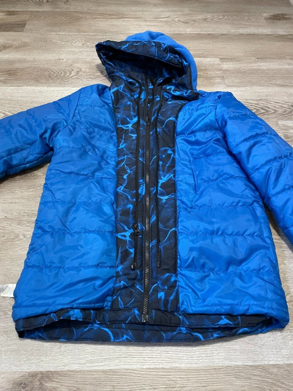 Blue Jacket - Picture 11 of 12